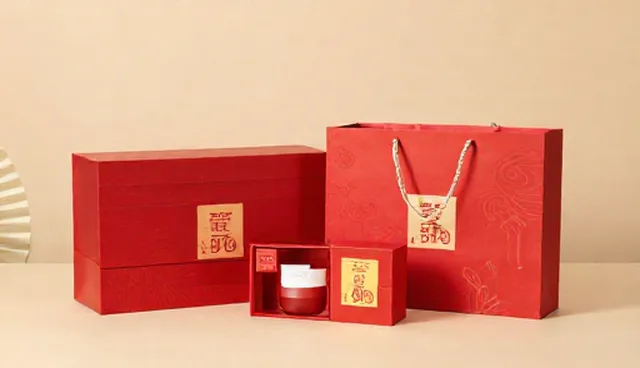线上店铺运营：节日礼品组合的采购策略分析